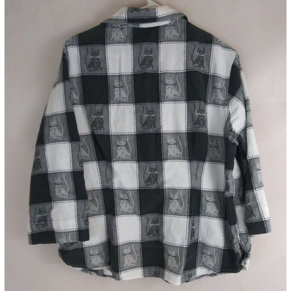 Women's Black and White Button Down Shirt - Picture 2 of 8